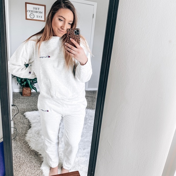 grey champion outfit